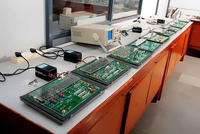 Electronics lab